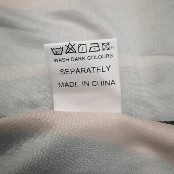 NWT Inin Ladies Size Small Sleeveless Multi Color Maxi Dress - Picture 7 of 9